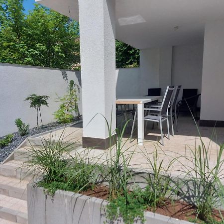 シフィノウイシチェApartament Z Duzym Tarasemアパートメント エクステリア 写真