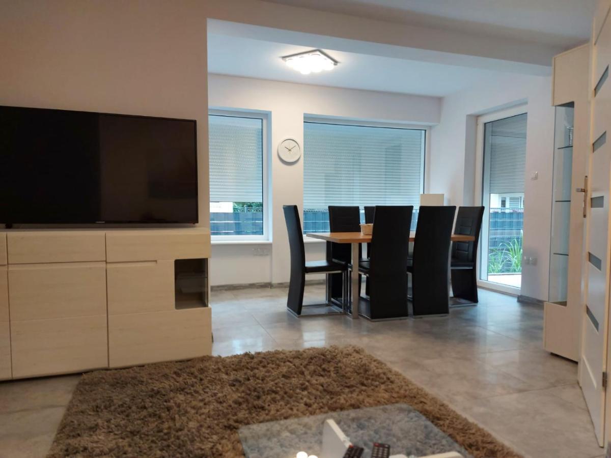 シフィノウイシチェApartament Z Duzym Tarasemアパートメント エクステリア 写真